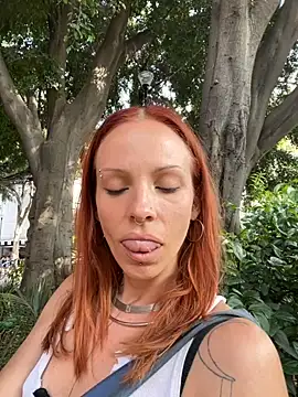 Snapshot of haley_diosita chatting on November 5, 9:07 pm haley diosita online show from November 5, 9:07 pm