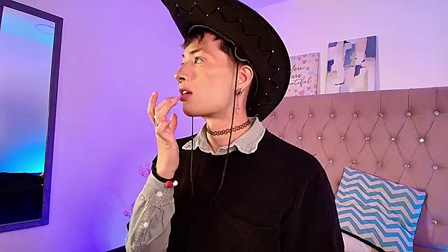 OzorioDany online show from December 19, 7:00 am