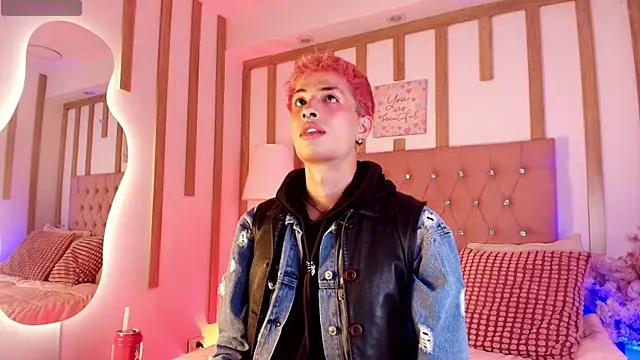 OzorioDany online show from April 14, 4:06 am