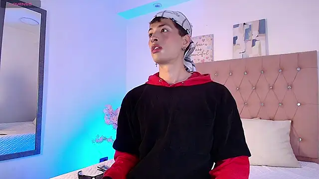 OzorioDany online show from December 3, 3:29 am