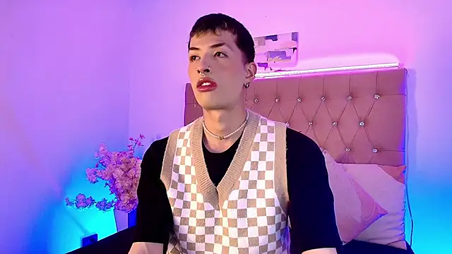 OzorioDany online show from November 3, 4:50 am