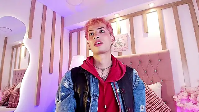 OzorioDany online show from April 19, 4:02 am