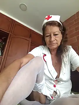 MaryeLunna online show from November 17, 1:15 pm