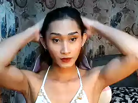 Snapshot of youarea_dreamer chatting on December 18, 4:11 pm youarea dreamer online show from December 18, 4:11 pm