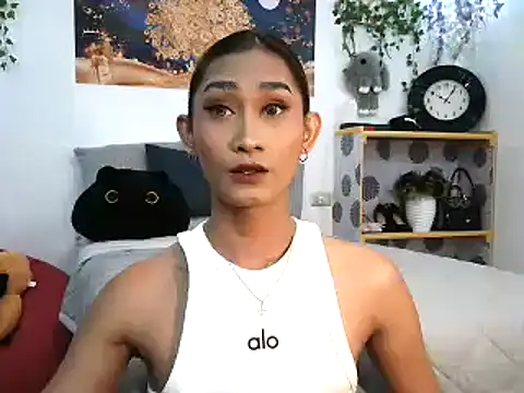 Snapshot of youarea_dreamer chatting on January 10, 6:25 pm youarea dreamer online show from January 10, 6:25 pm