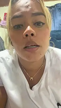 EmilyDuran  online show from April 21, 2:47 am