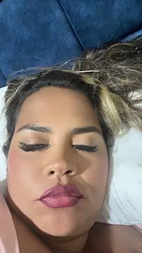 EmilyDuran  online show from April 9, 4:47 am