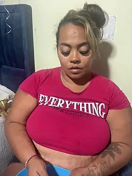 Snapshot of EmilyDuran_ chatting on June 26, 10:04 pm EmilyDuran online show from June 26, 10:04 pm