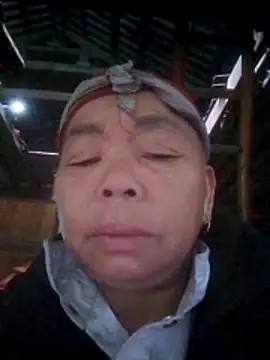 Snapshot of VangLe73 chatting on February 9, 6:44 am VangLe73 online show from February 9, 6:44 am