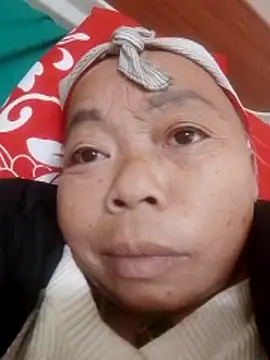 Snapshot of VangLe73 chatting on December 18, 1:26 pm VangLe73 online show from December 18, 1:26 pm