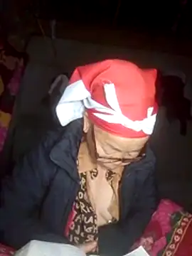 VangLe73 online show from December 1, 3:57 pm