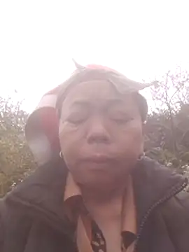 Snapshot of VangLe73 chatting on February 26, 11:38 pm VangLe73 online show from February 26, 11:38 pm