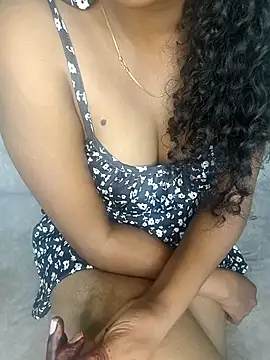 Snapshot of Tamilpallavi chatting on December 21, 4:41 pm Tamilpallavi online show from December 21, 4:41 pm