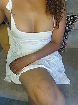 Tamilpallavi online show from July 3, 10:33 am