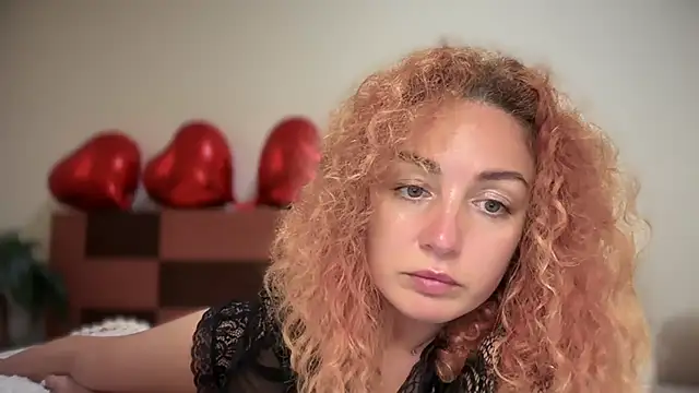 Reddgiirl online show from March 21, 8:35 pm