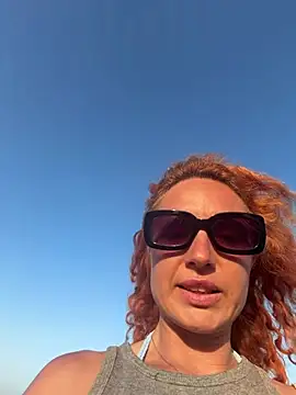 Reddgiirl online show from May 29, 7:09 pm