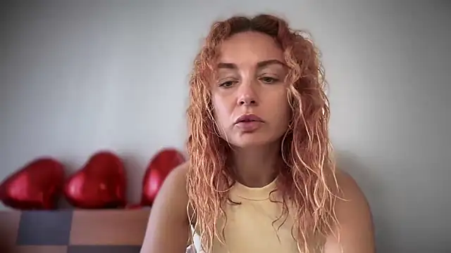 Reddgiirl online show from March 23, 9:42 am