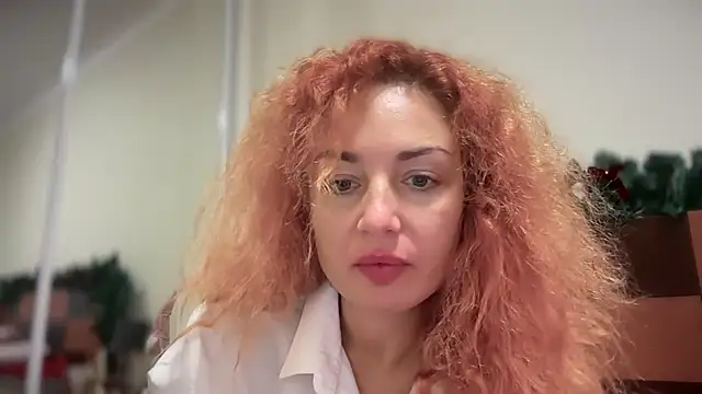 Snapshot of Reddgiirl chatting on November 28, 10:37 am Reddgiirl online show from November 28, 10:37 am