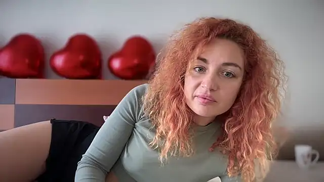 Reddgiirl online show from March 9, 11:58 am