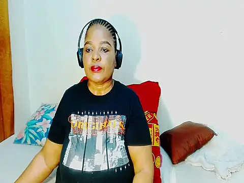 Love-Racheal75 online show from May 29, 4:02 pm