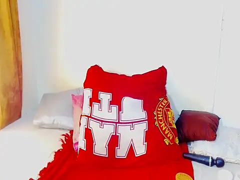 Snapshot of Love-Racheal75 chatting on June 12, 8:01 am Love-Racheal75 online show from June 12, 8:01 am