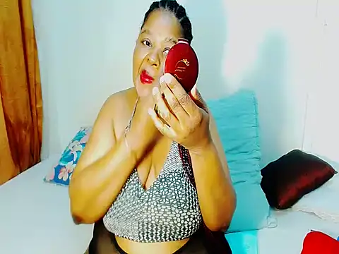 Snapshot of Love-Racheal75 chatting on July 14, 5:23 am Love-Racheal75 online show from July 14, 5:23 am