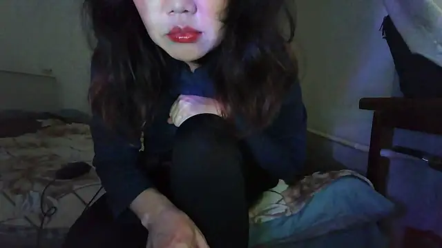 sakuradelreina online show from December 17, 4:17 am