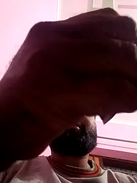 Snapshot of hard_boy9455 chatting on November 11, 12:16 am hard boy9455 online show from November 11, 12:16 am