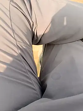 Snapshot of hard_boy9455 chatting on December 14, 9:04 am hard boy9455 online show from December 14, 9:04 am