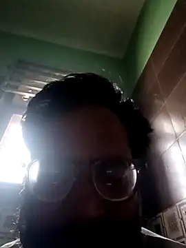 Snapshot of hard_boy9455 chatting on December 15, 5:02 am hard boy9455 online show from December 15, 5:02 am