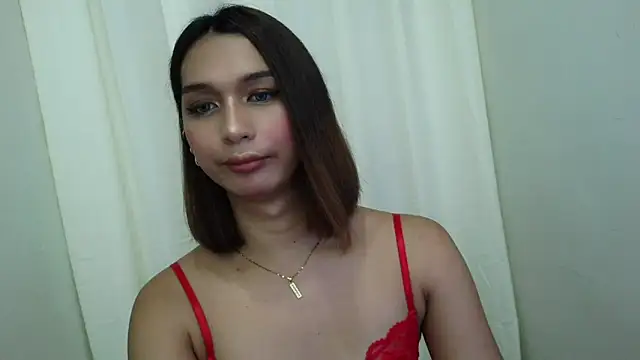 Sophia Trans online show from April 7, 8:43 pm