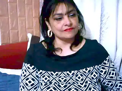 Indiansweetness77 online show from July 3, 4:52 am