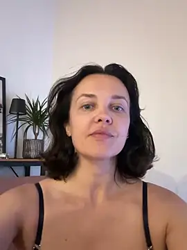 Snapshot of sonyaxbelle chatting on June 5, 8:03 pm sonyaxbelle online show from June 5, 8:03 pm