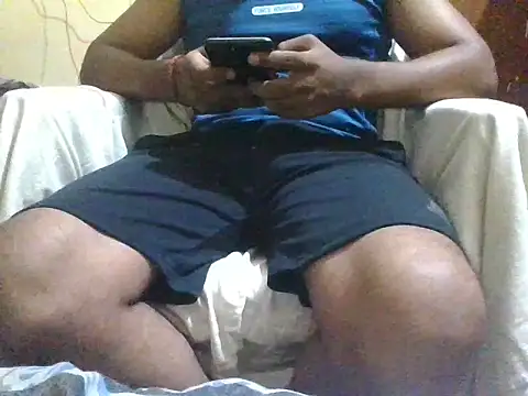 Snapshot of ahhnatti chatting on July 8, 3:45 pm ahhnatti online show from July 8, 3:45 pm