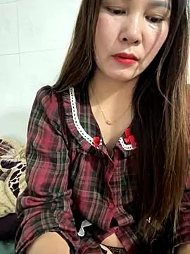 Moan Mary online show from November 28, 5:57 pm