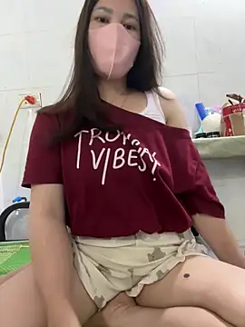 Moan Mary online show from March 26, 4:05 pm