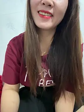 Moan Mary online show from November 1, 8:03 pm