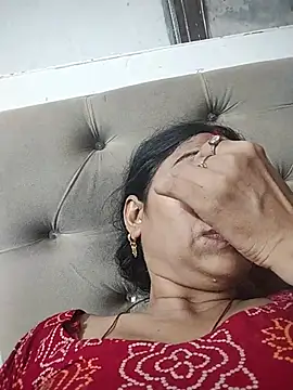 Snapshot of Soniya_Roy chatting on June 18, 2:11 pm Soniya Roy online show from June 18, 2:11 pm