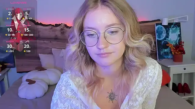 Snapshot of Nerissa_xo chatting on September 23, 9:00 pm Nerissa xo online show from September 23, 9:00 pm