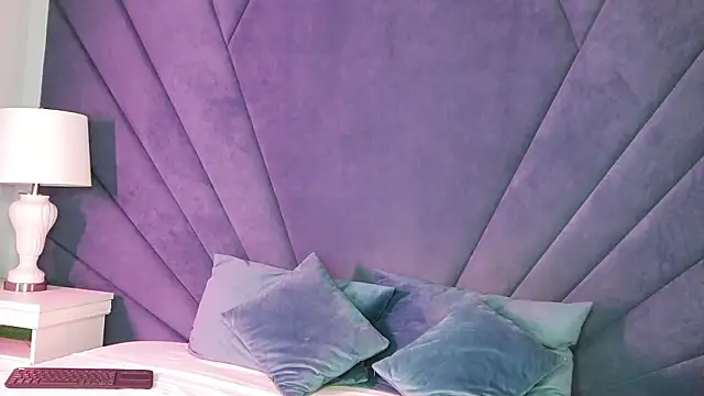 Evelisse online show from February 28, 4:56 am