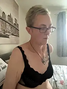 Curvy-Jinx online show from October 26, 4:07 pm