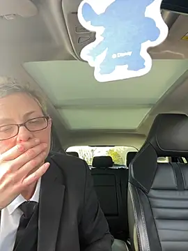 Curvy-Jinx online show from November 13, 1:15 pm