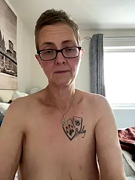 Curvy-Jinx online show from October 24, 7:51 am