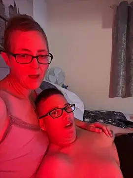 Snapshot of Curvy-Jinx chatting on October 2, 7:50 pm Curvy-Jinx online show from October 2, 7:50 pm
