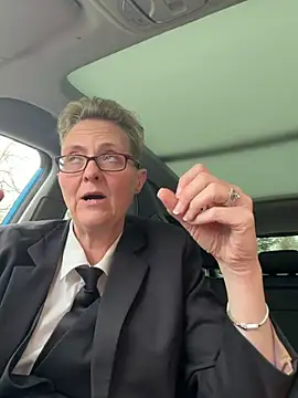 Curvy-Jinx online show from April 2, 10:22 am