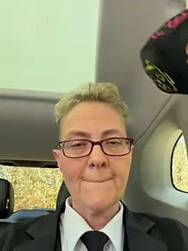 Curvy-Jinx online show from March 26, 11:30 am