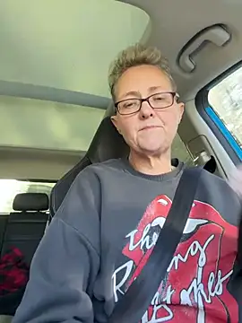 Curvy-Jinx online show from March 28, 8:59 am