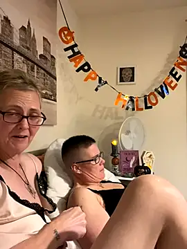 Curvy-Jinx online show from October 30, 8:39 pm