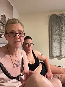 Curvy-Jinx online show from October 28, 9:03 pm