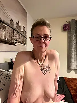 Curvy-Jinx online show from January 8, 10:16 pm